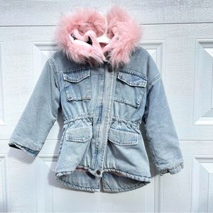 Size 5 jacket in denim with pink lining and detachable pink faux fur and zipper